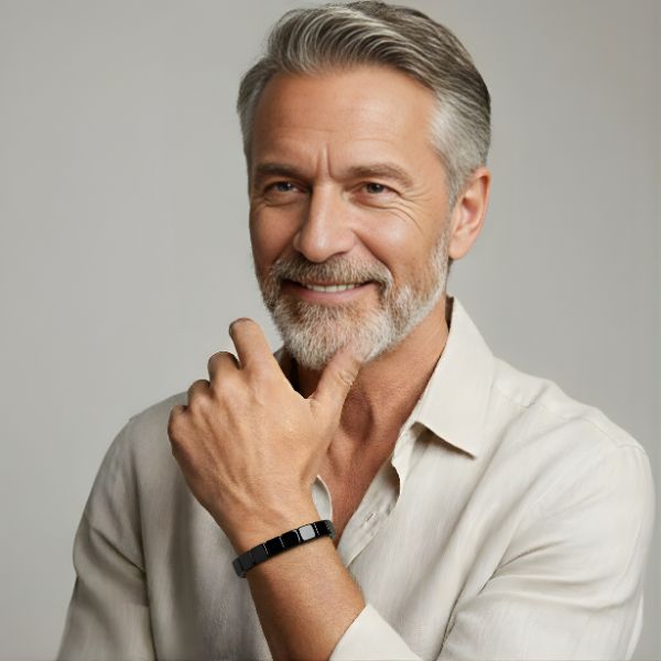 Korvos Hematite Bracelet